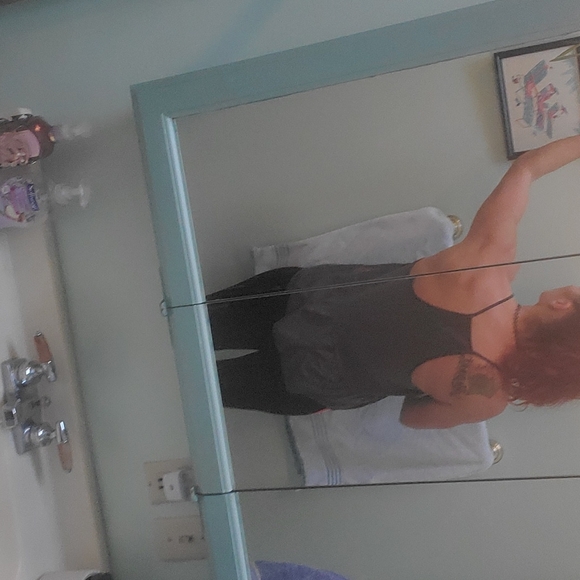 Small dark grey tank top - Picture 4 of 6